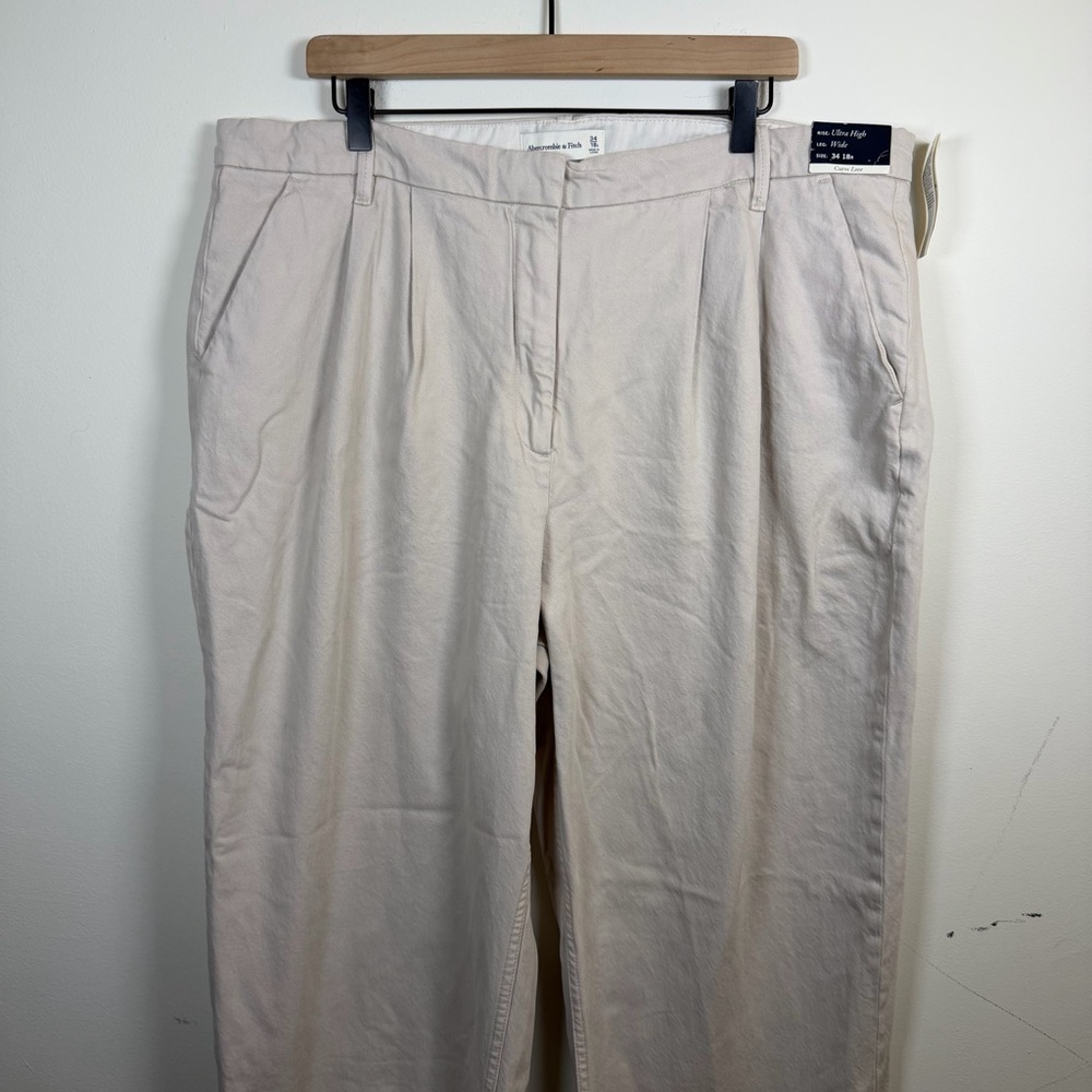 NWT Abercrombie And Fitch High Rise Wide Leg Cream Trousers Size 34/18R Pants - Picture 2 of 7
